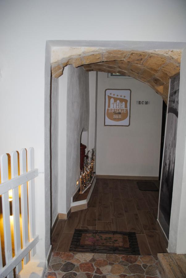 The Bridge Suites Γκραβίνα Εξωτερικό φωτογραφία